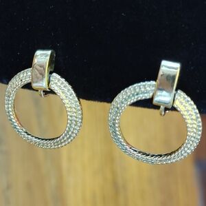VTG NAPIER Screwback Elegant Gold Hoop Earrings (183)